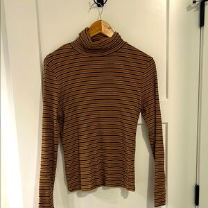 Levi’s Ribbed Striped Turtleneck Long Sleeve Top
